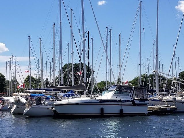 Collins Bay Marina